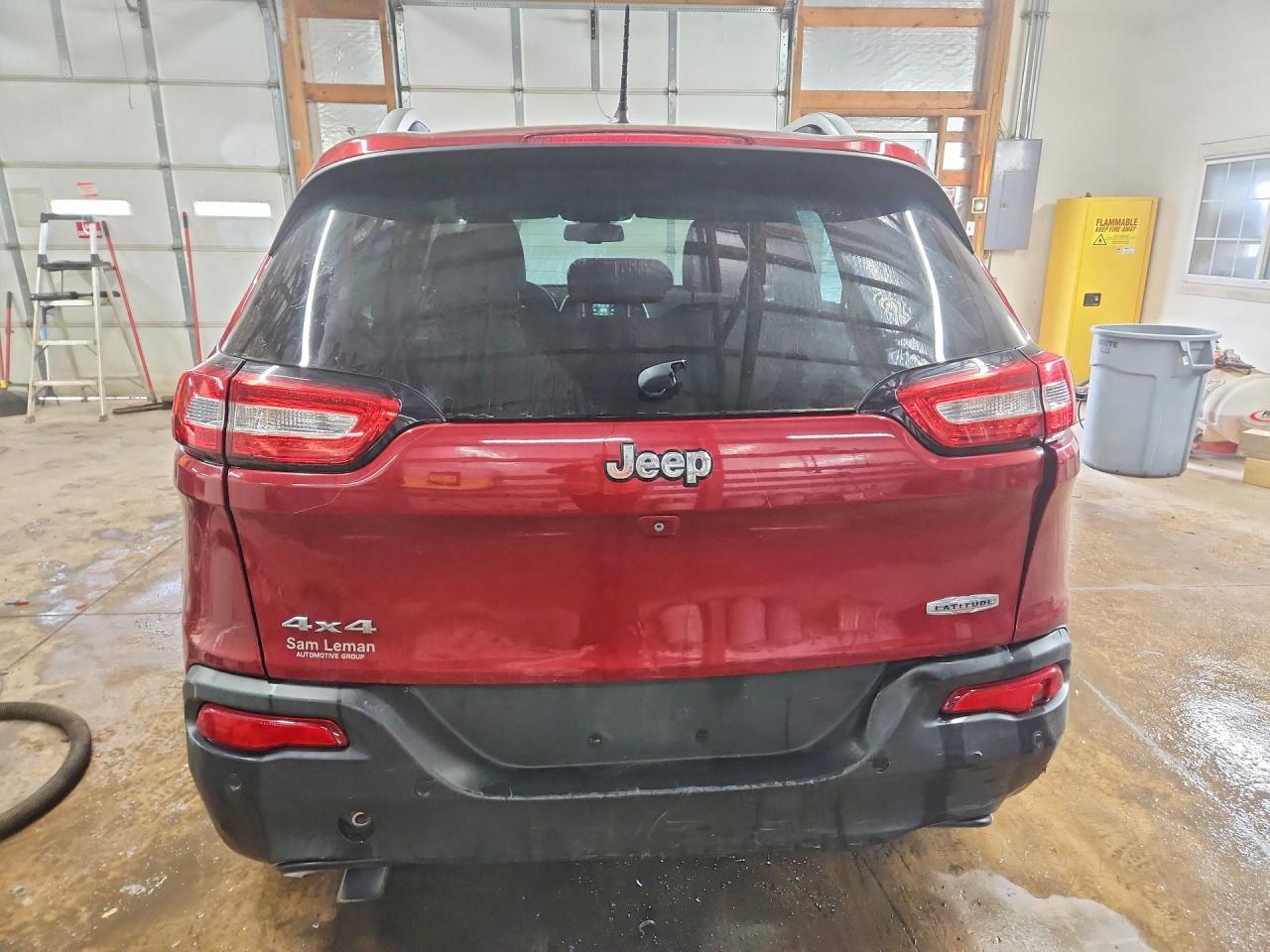 2014 JEEP CHEROKEE LATITUDE photo 11