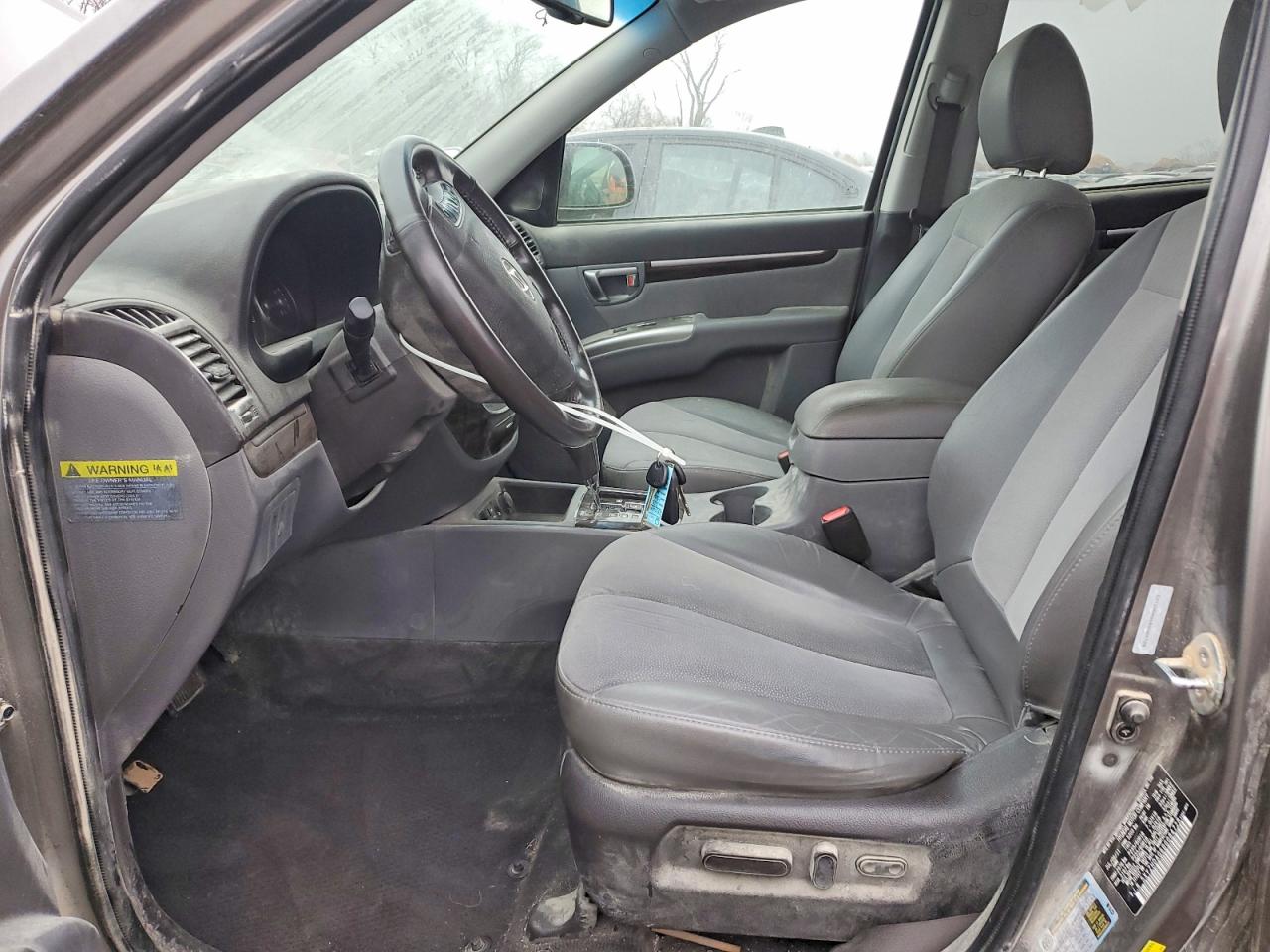 2011 HYUNDAI SANTA FE SE photo 13