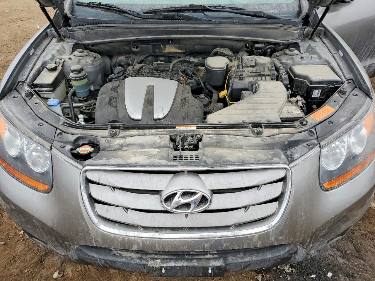 2011 HYUNDAI SANTA FE SE photo 23