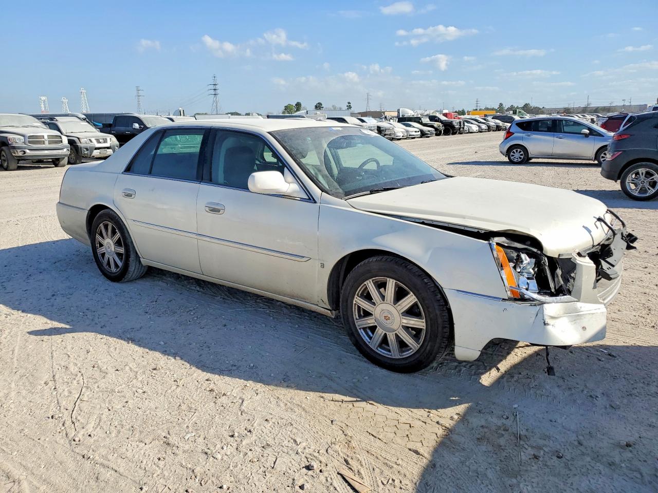 2008 CADILLAC DTS photo 4