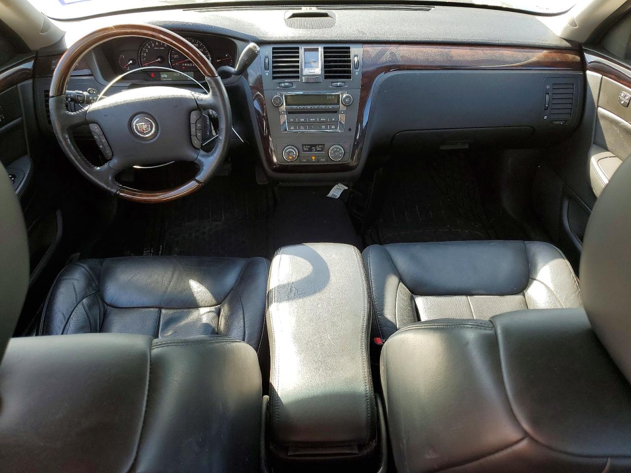 2008 CADILLAC DTS photo 8