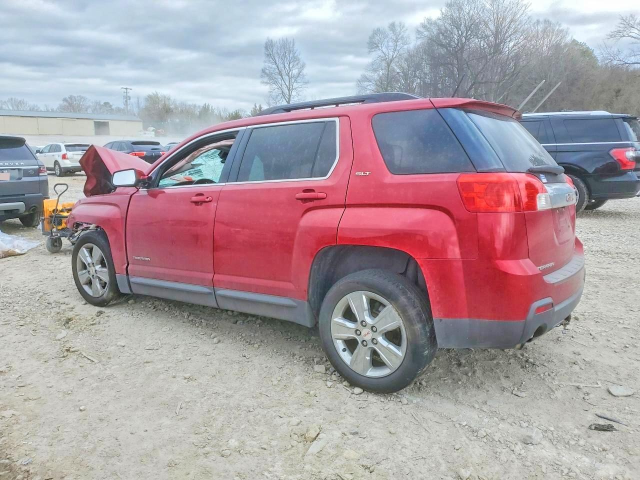 2015 GMC TERRAIN SLT photo 4