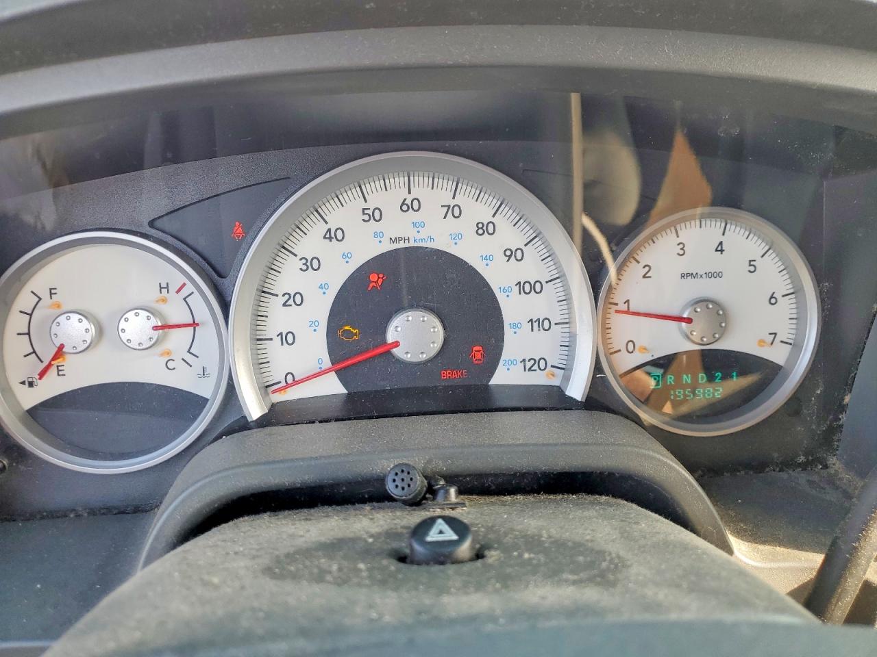 2005 DODGE DAKOTA QUAD SLT photo 17