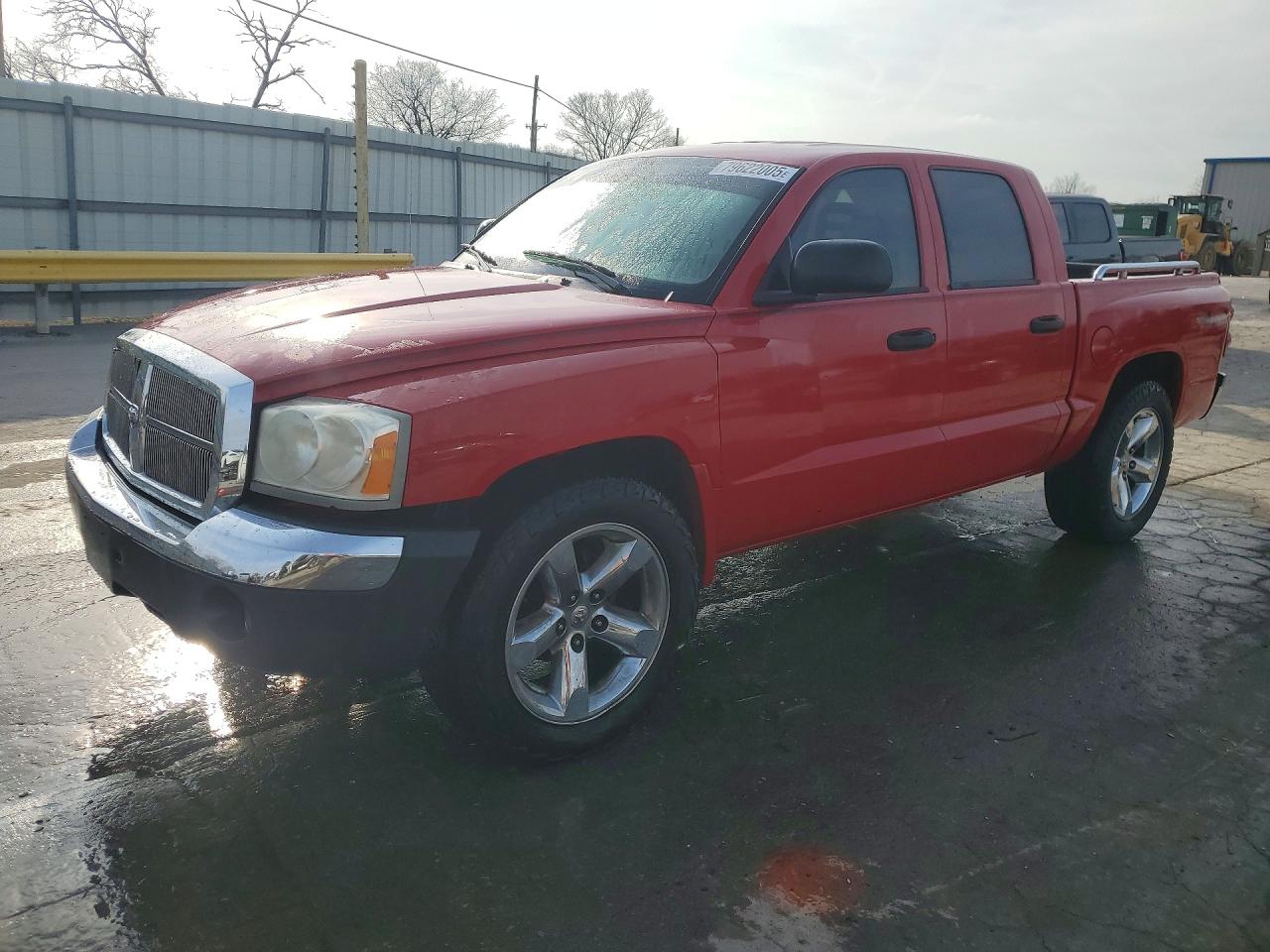 2005 DODGE DAKOTA