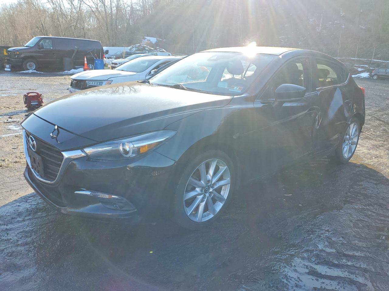 2017 MAZDA 3