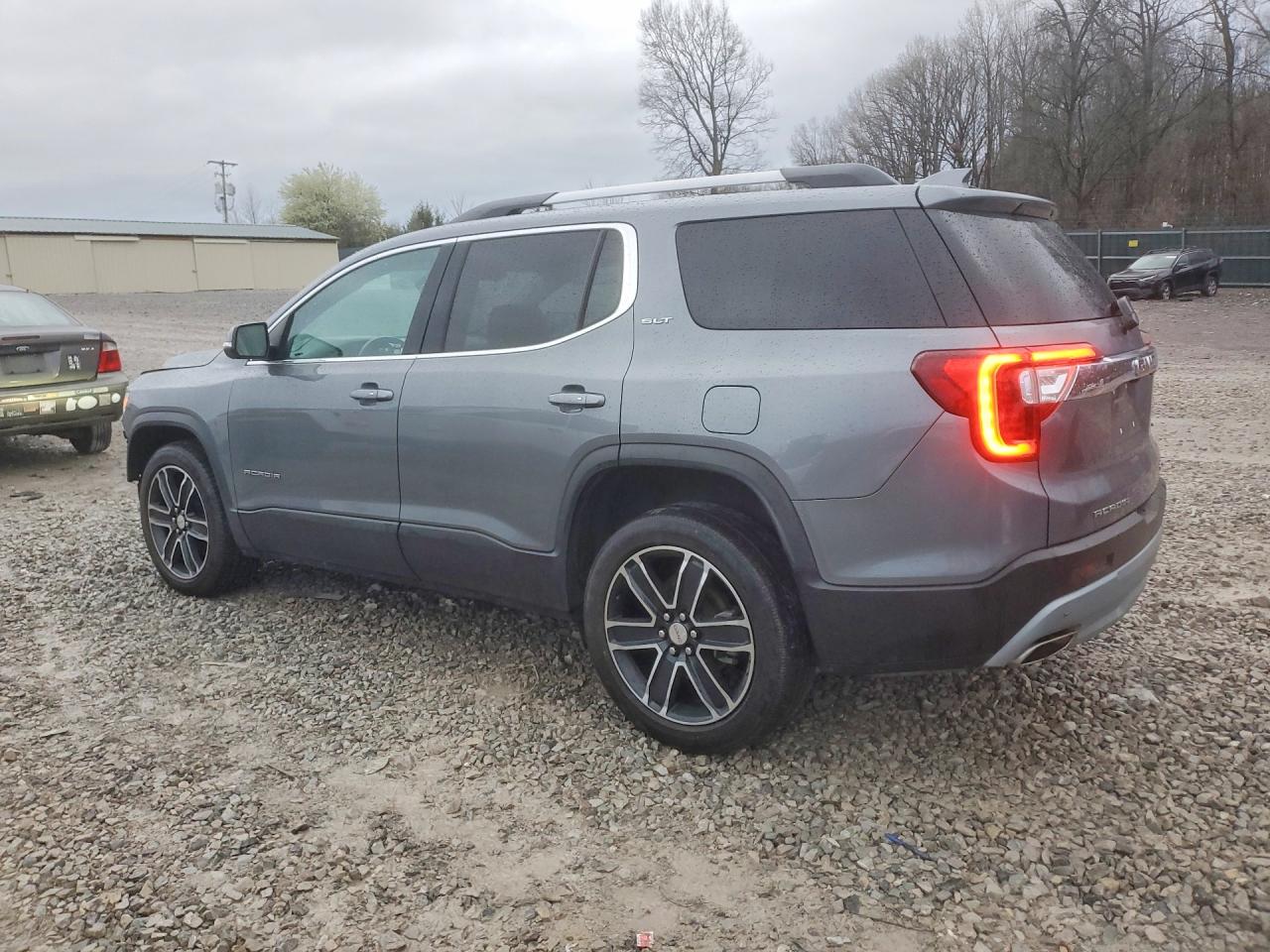 2021 GMC ACADIA SLT photo 2