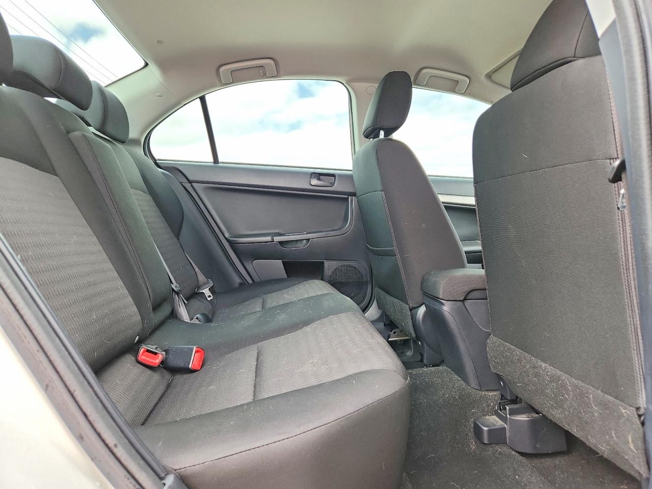 2012 MITSUBISHI LANCER SE photo 19