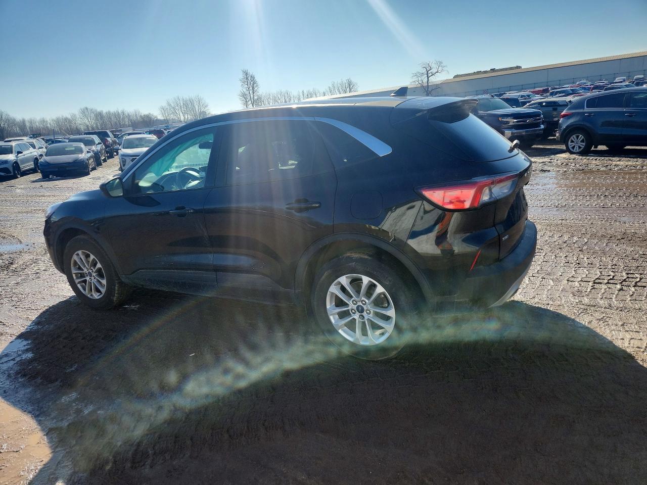 2022 FORD ESCAPE SE photo 4
