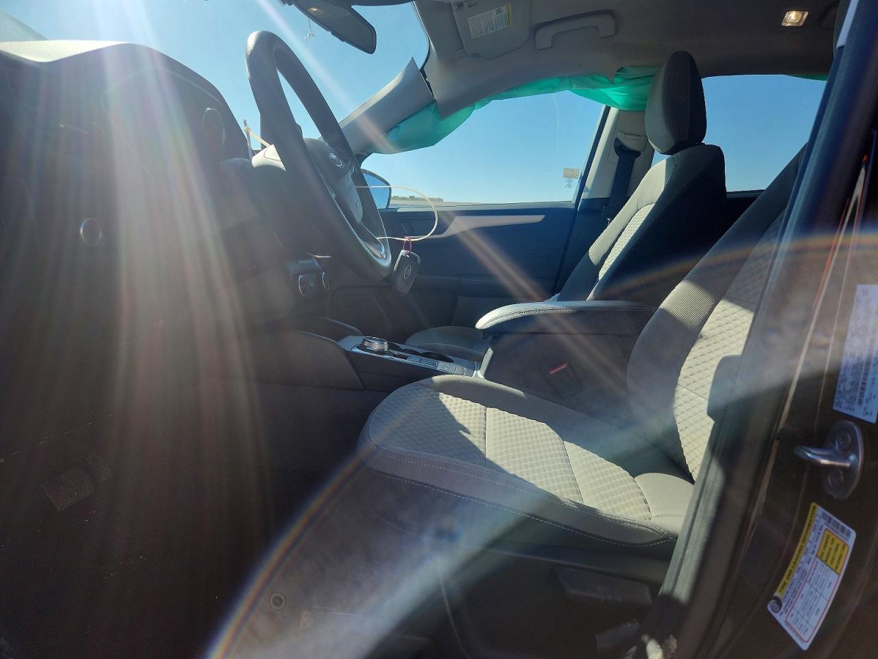 2022 FORD ESCAPE SE photo 19