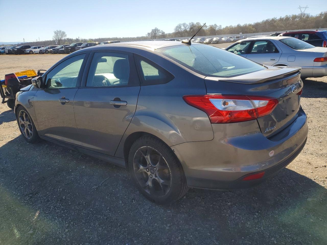 2014 FORD FOCUS SE photo 4