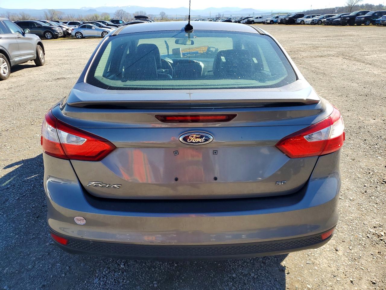 2014 FORD FOCUS SE photo 16