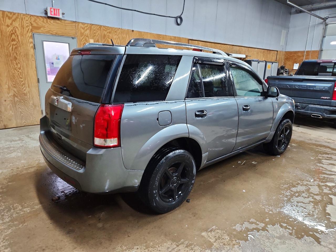 2006 SATURN VUE photo 5