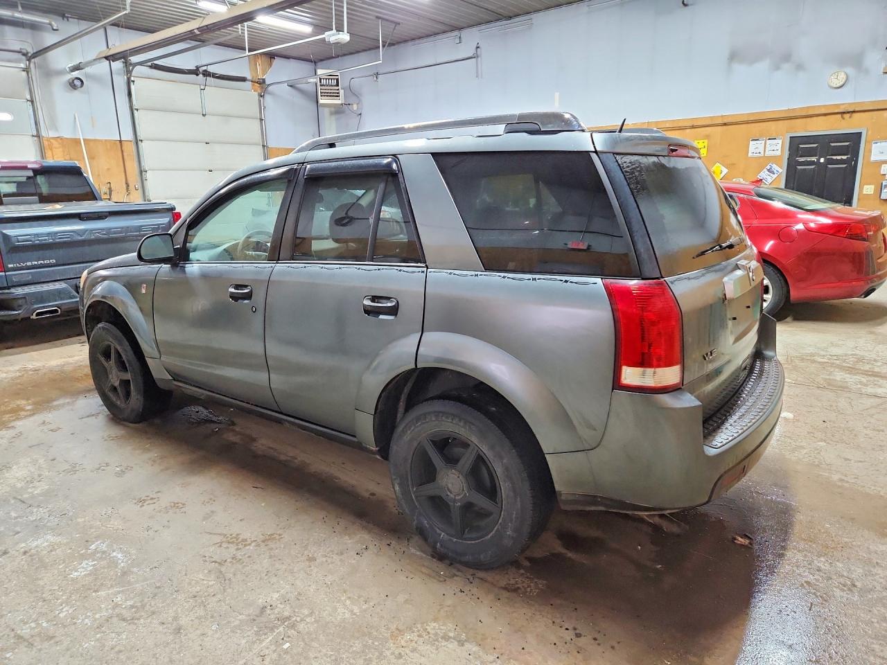 2006 SATURN VUE photo 3