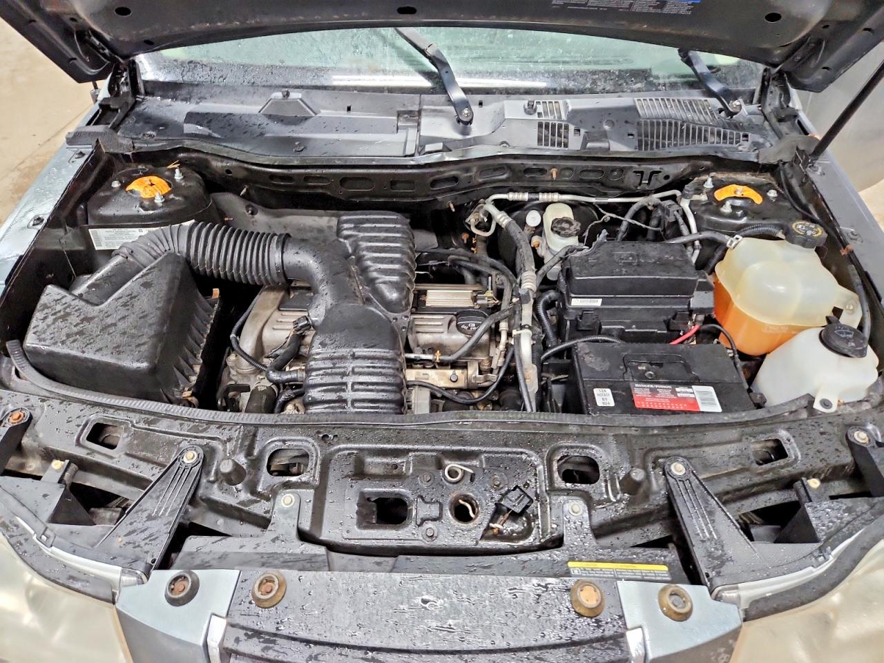 2006 SATURN VUE photo 23