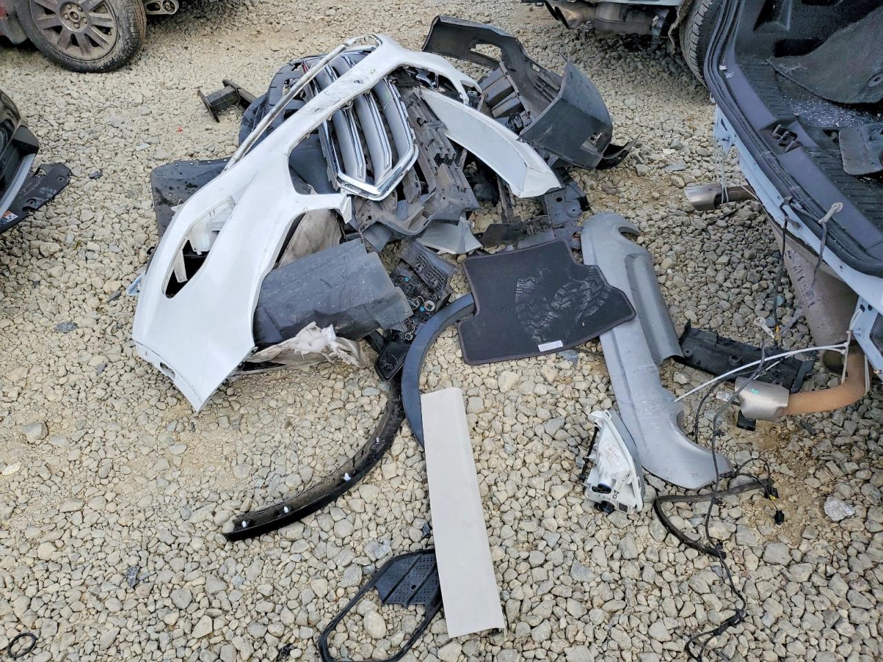 2018 FORD ESCAPE SE photo 37