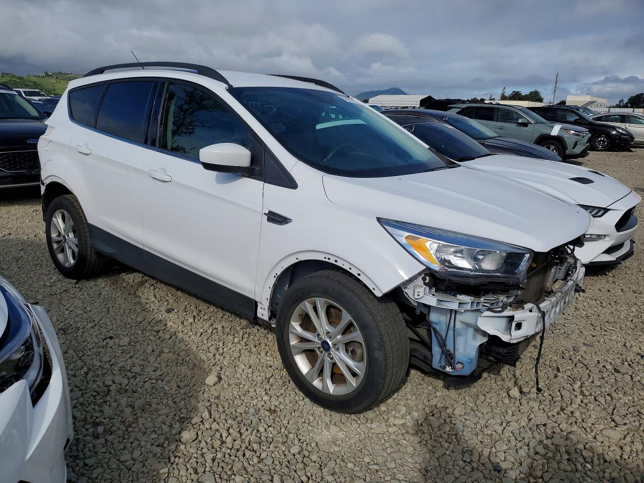 2018 FORD ESCAPE SE photo 10