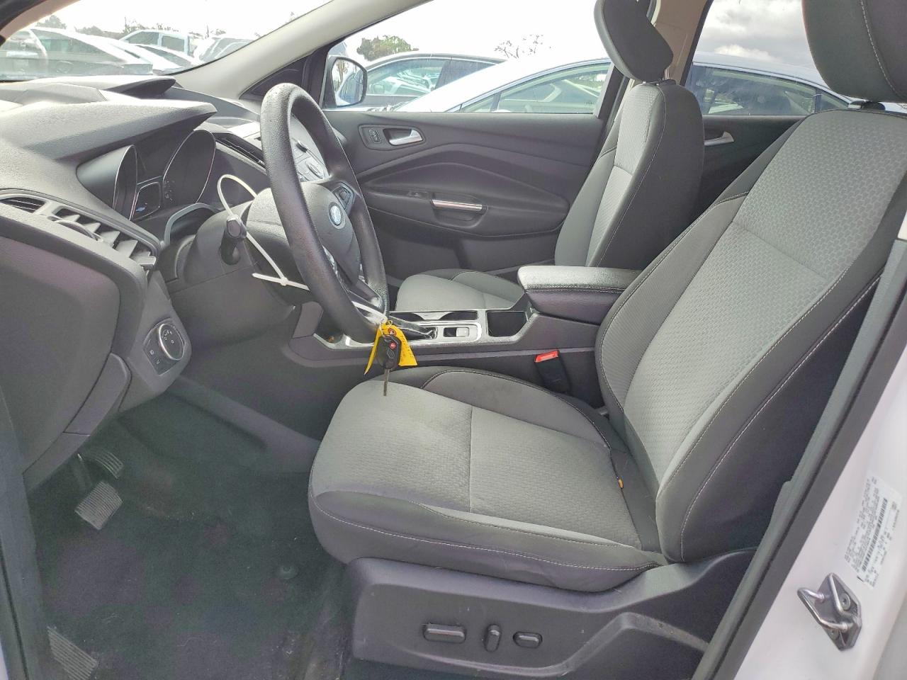 2018 FORD ESCAPE SE photo 19