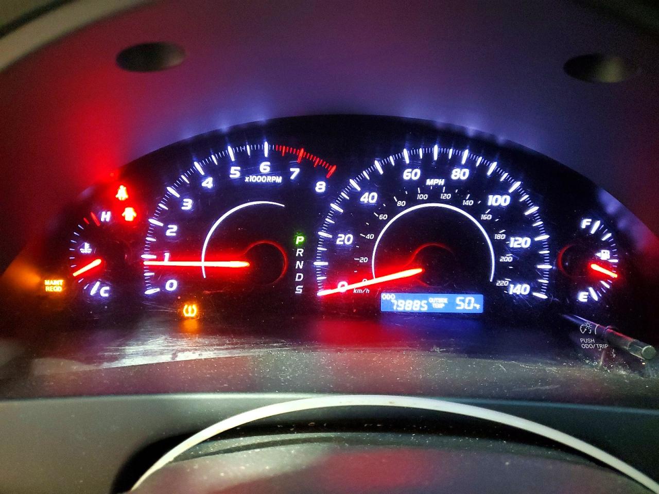 2011 TOYOTA CAMRY LE photo 17