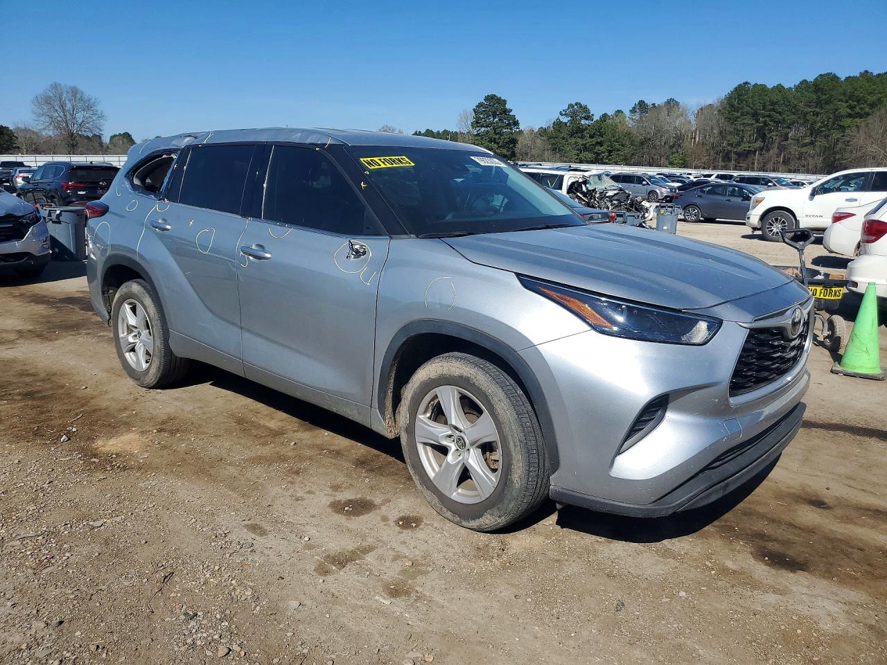 2022 TOYOTA HIGHLANDER L photo 4