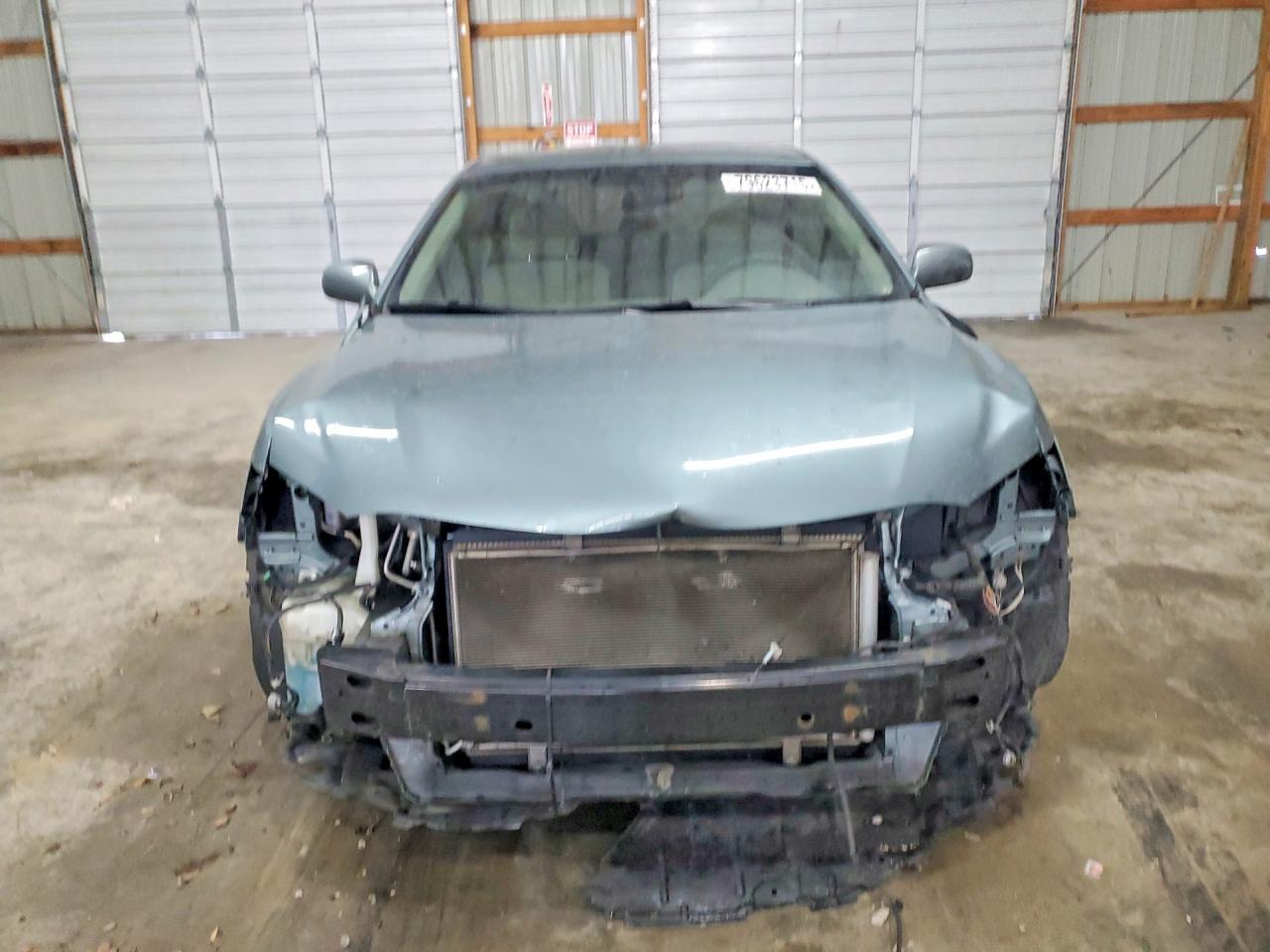 2011 TOYOTA CAMRY LE photo 5