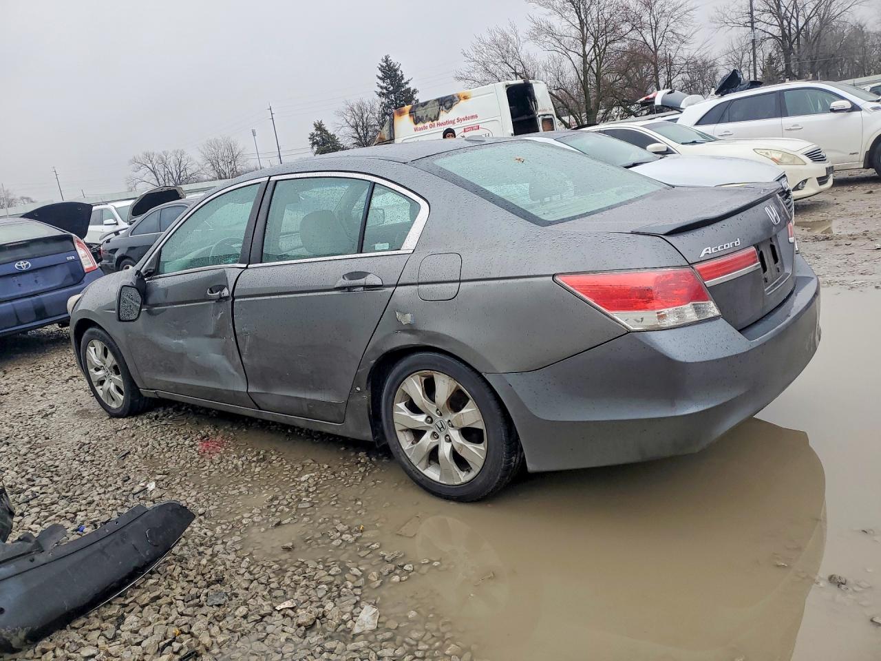 2009 HONDA ACCORD photo 2