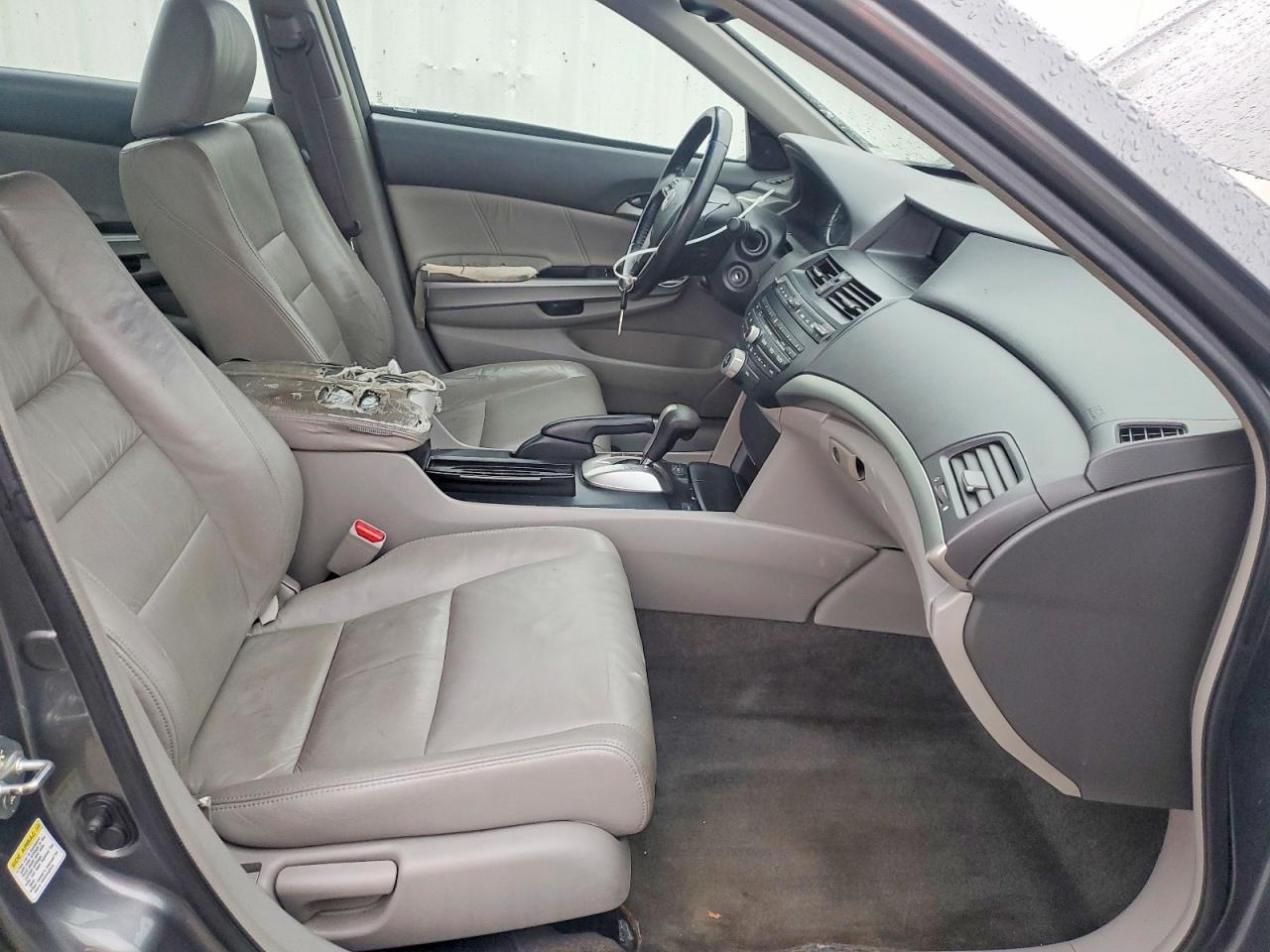 2009 HONDA ACCORD photo 7