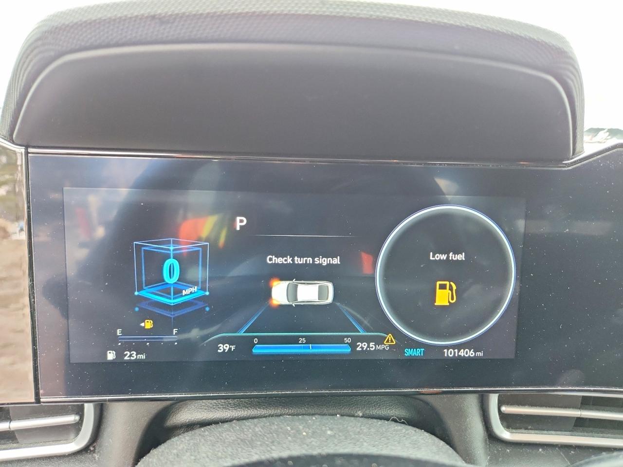 2023 HYUNDAI ELANTRA SEL photo 25