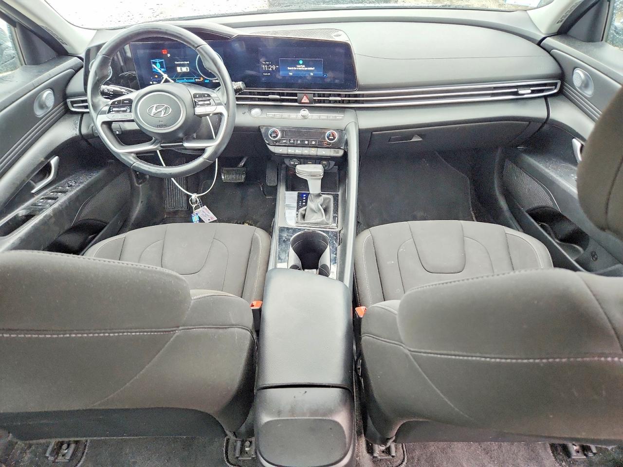 2023 HYUNDAI ELANTRA SEL photo 22