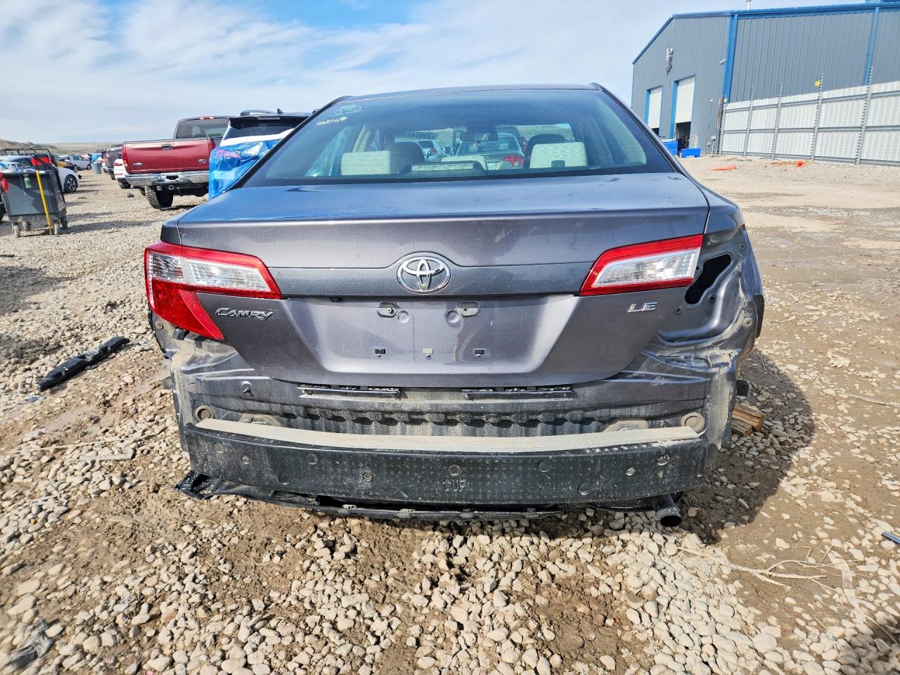 2014 TOYOTA CAMRY LE photo 11