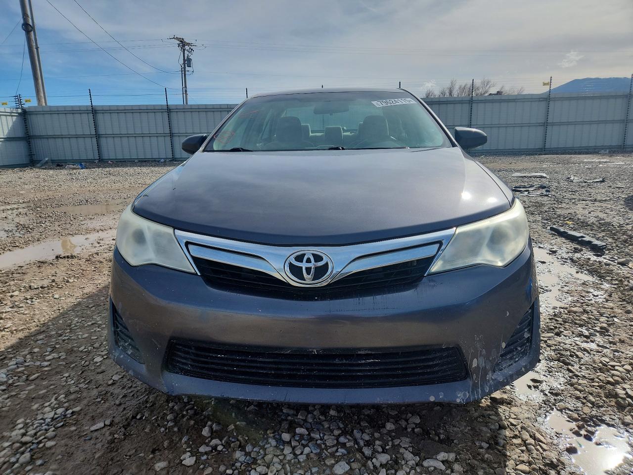 2014 TOYOTA CAMRY LE photo 9