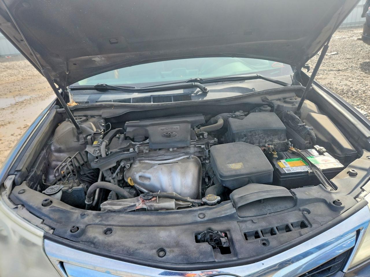 2014 TOYOTA CAMRY LE photo 21
