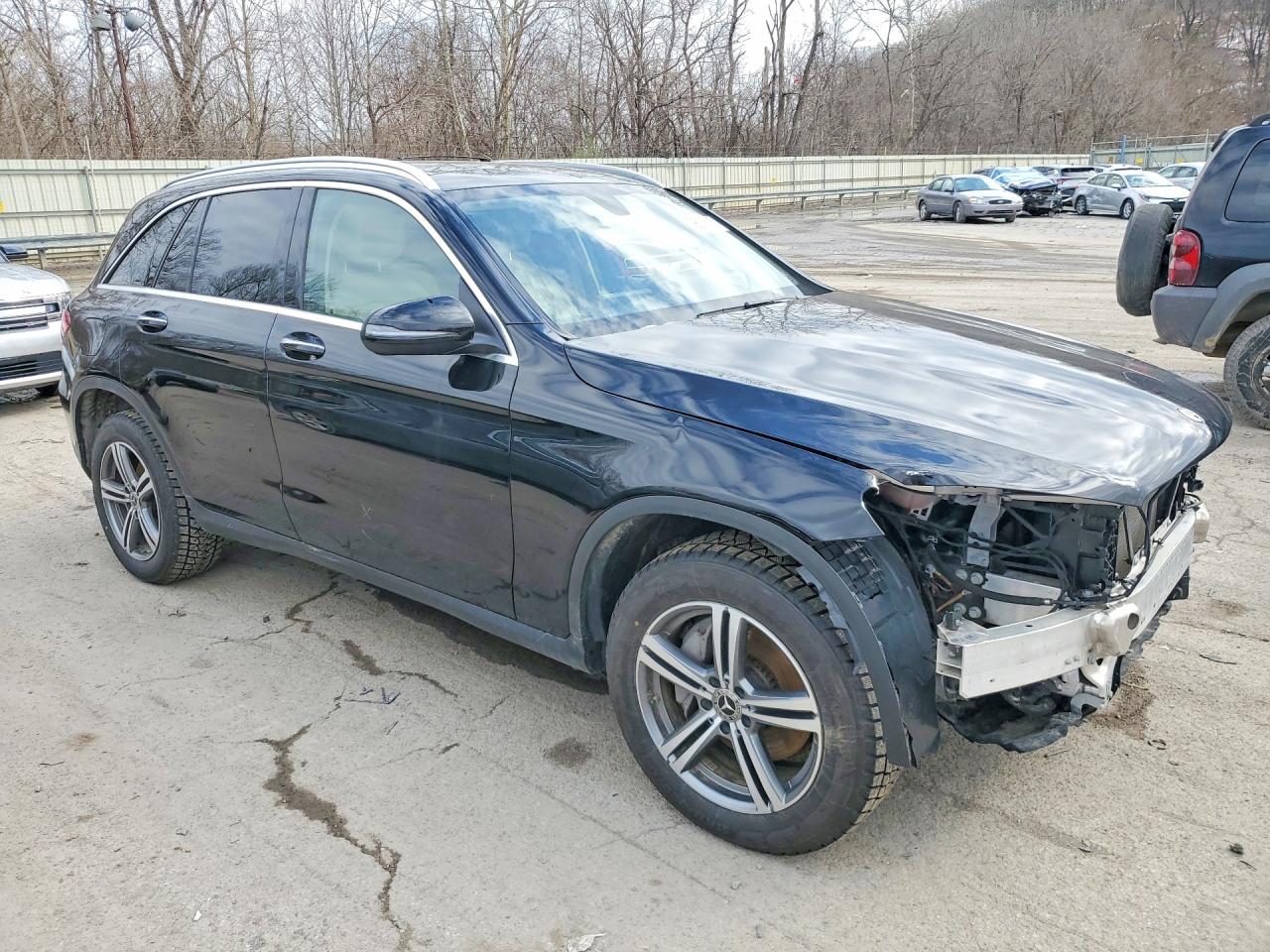 2020 MERCEDES-BENZ GLC 300 4MATIC photo 4