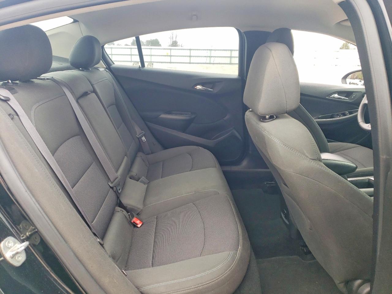2017 CHEVROLET CRUZE LT photo 10