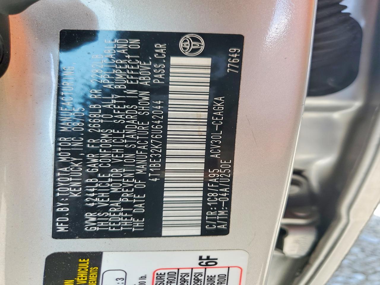 2006 TOYOTA CAMRY XLE photo 23