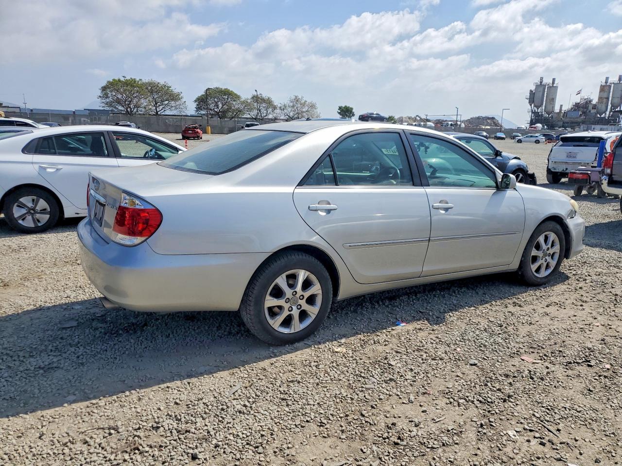 2006 TOYOTA CAMRY XLE photo 5