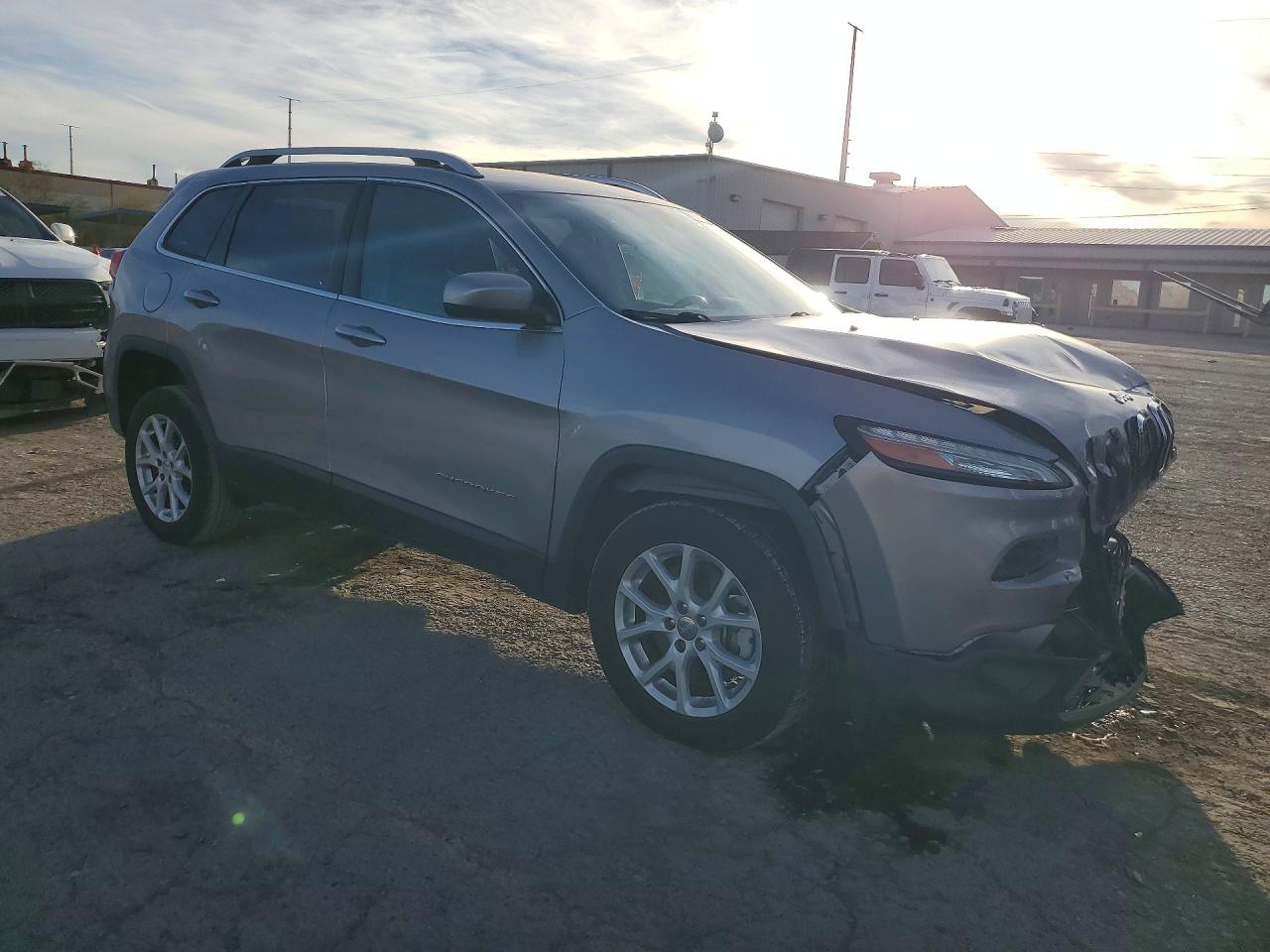 2018 JEEP CHEROKEE LATITUDE photo 10