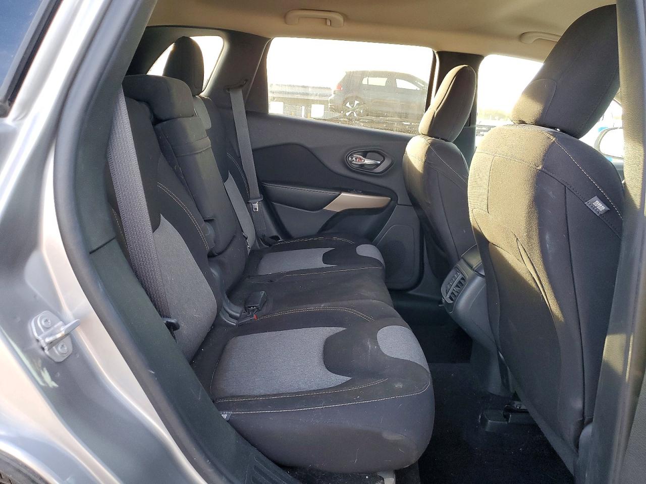 2018 JEEP CHEROKEE LATITUDE photo 31