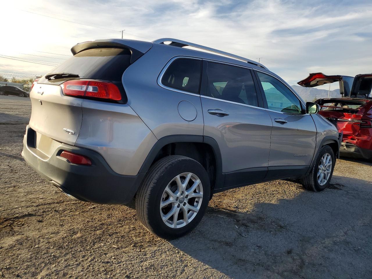 2018 JEEP CHEROKEE LATITUDE photo 7