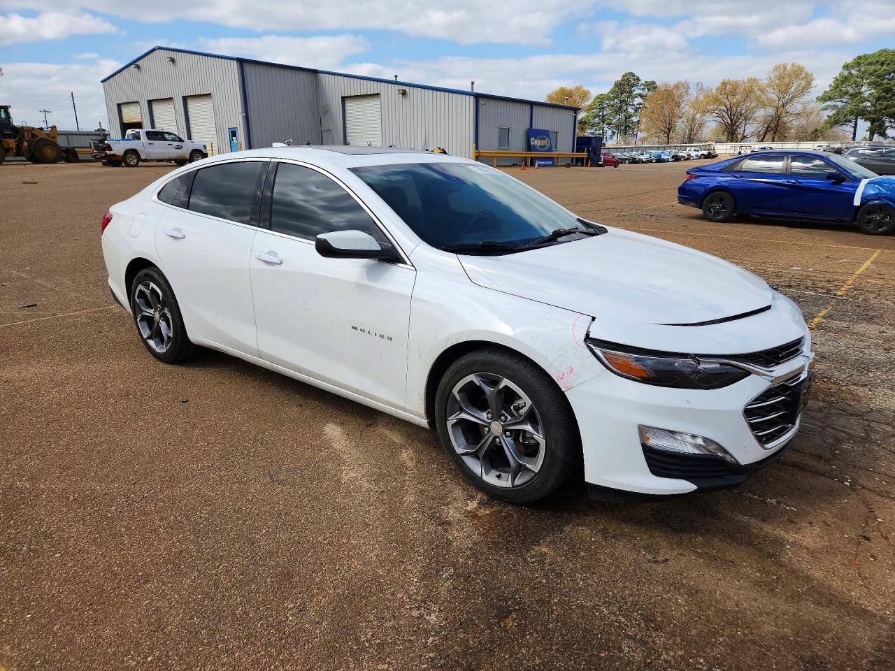 2024 CHEVROLET MALIBU LT photo 7