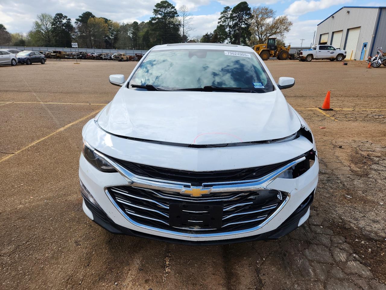 2024 CHEVROLET MALIBU LT photo 9