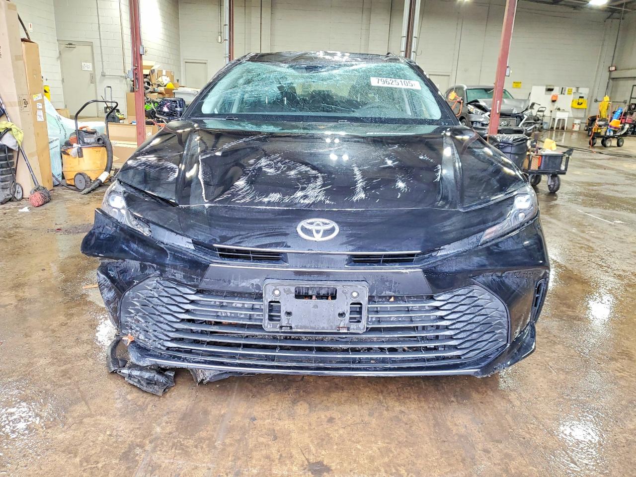 2026 TOYOTA CAMRY LE photo 5