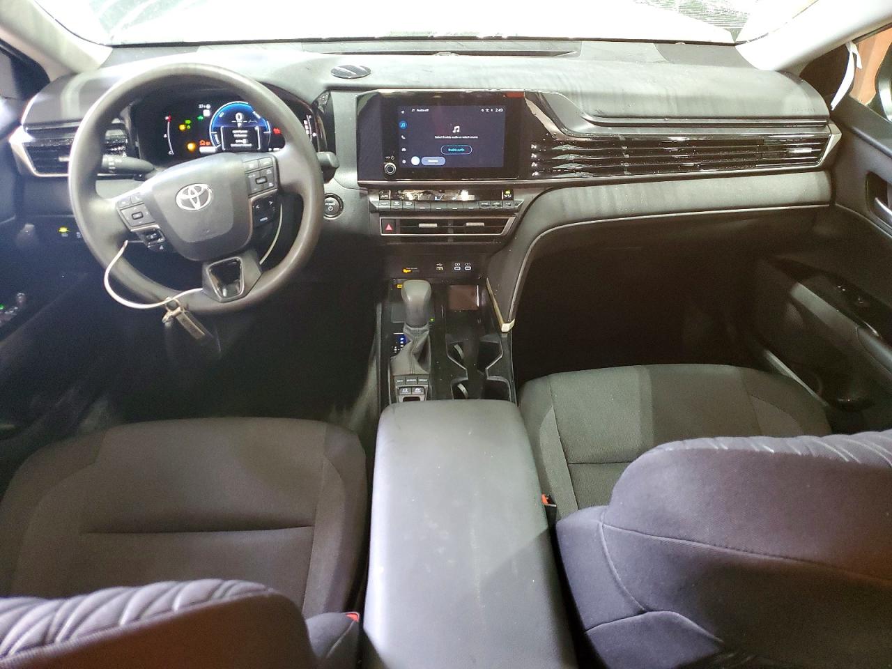 2026 TOYOTA CAMRY LE photo 8