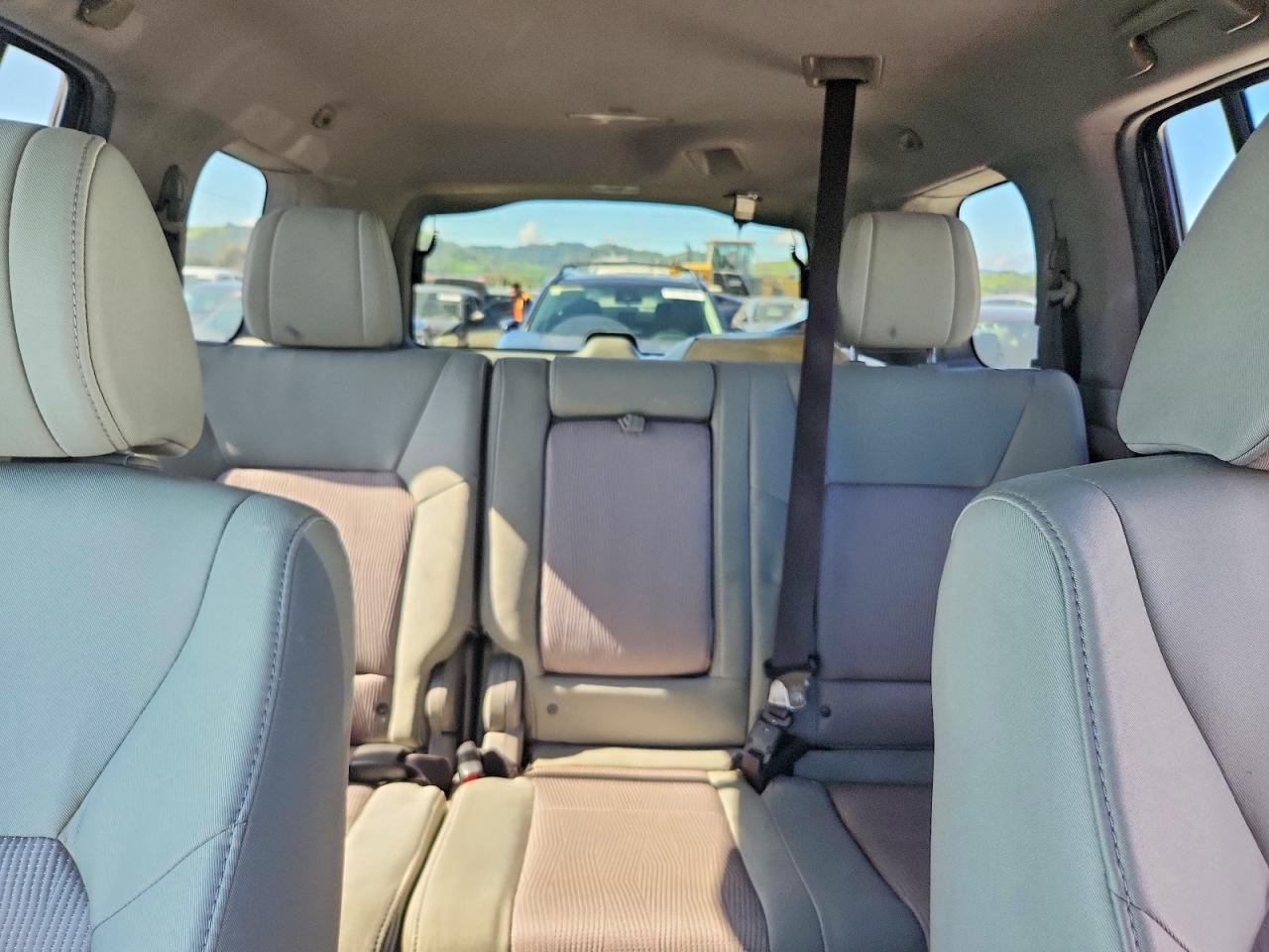 2015 HONDA PILOT EX photo 10