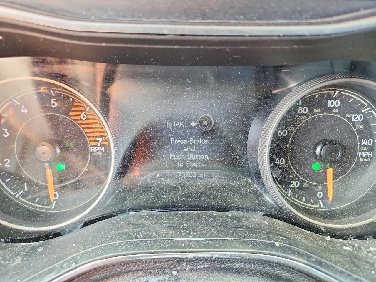 2019 JEEP CHEROKEE LIMITED photo 9