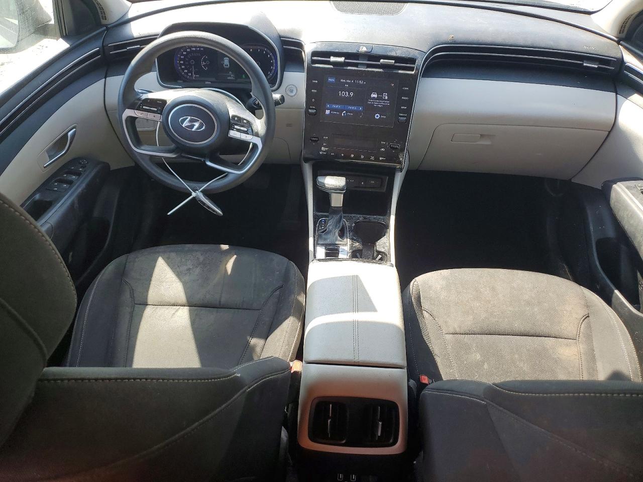 2024 HYUNDAI TUCSON SEL photo 15