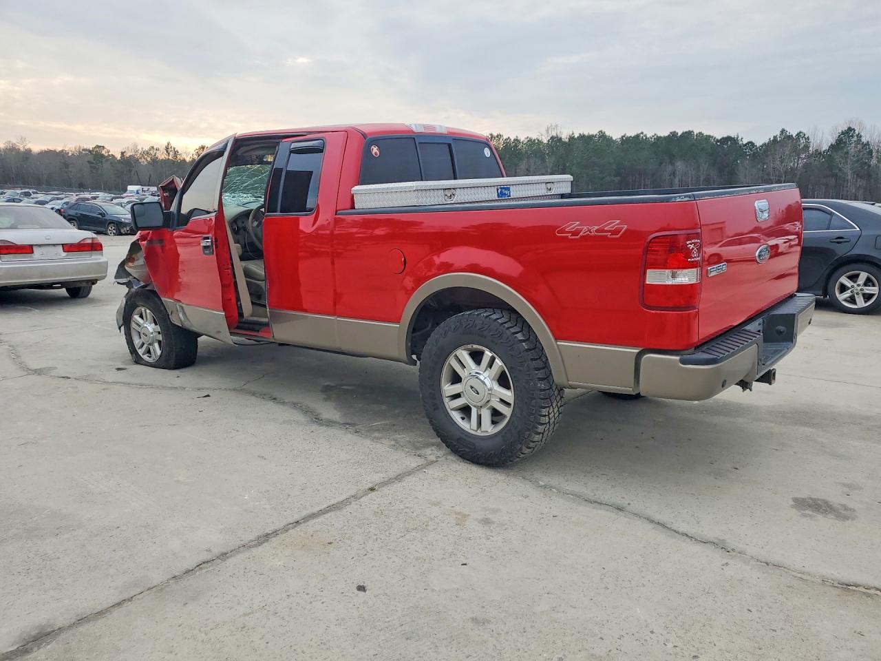 2004 FORD F150 photo 2