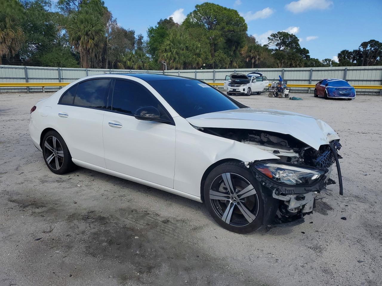 2022 MERCEDES-BENZ C 300 photo 4