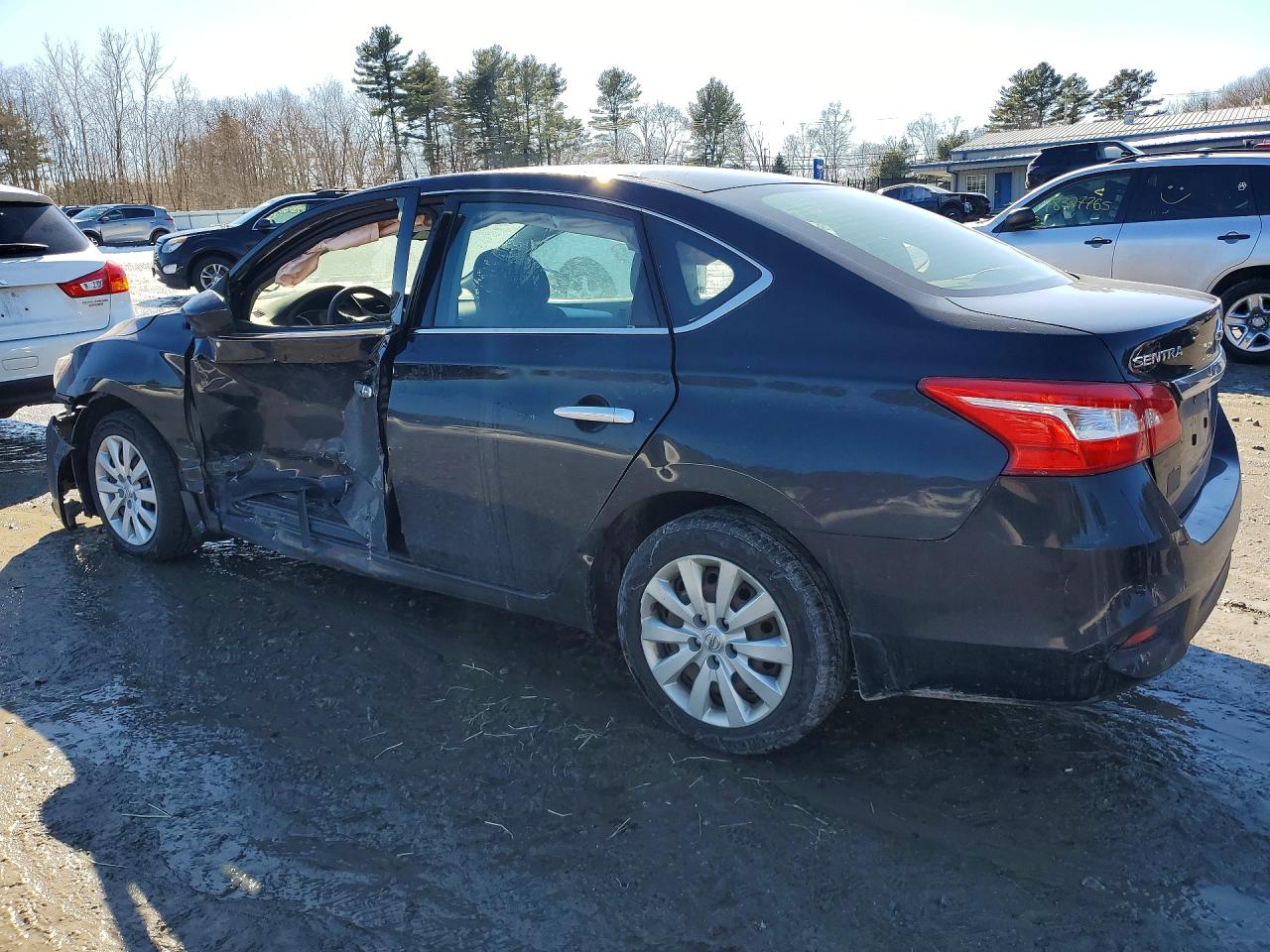 2019 NISSAN SENTRA S photo 3