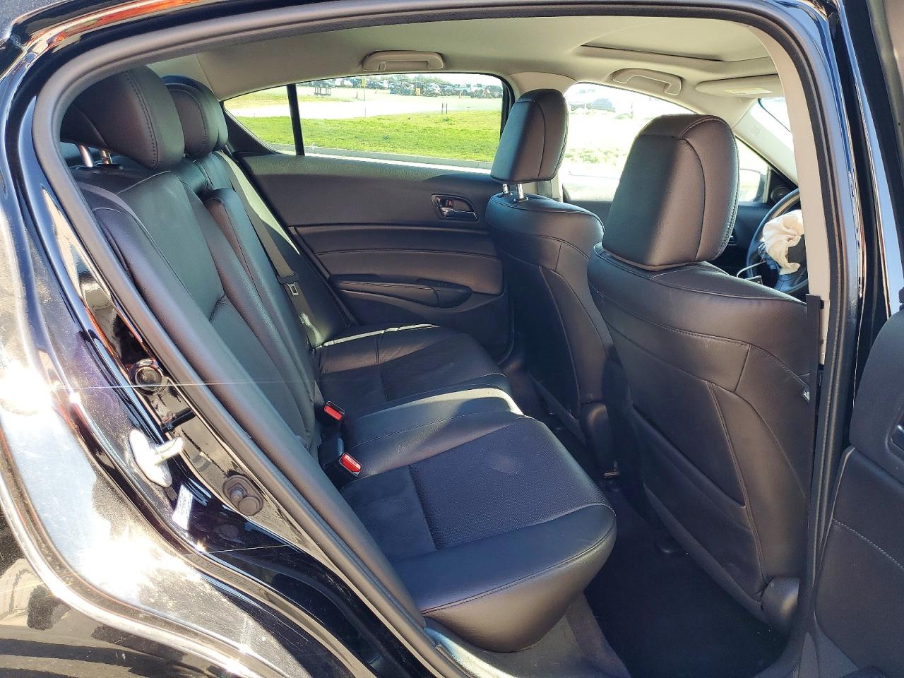 2015 ACURA ILX 20 photo 19