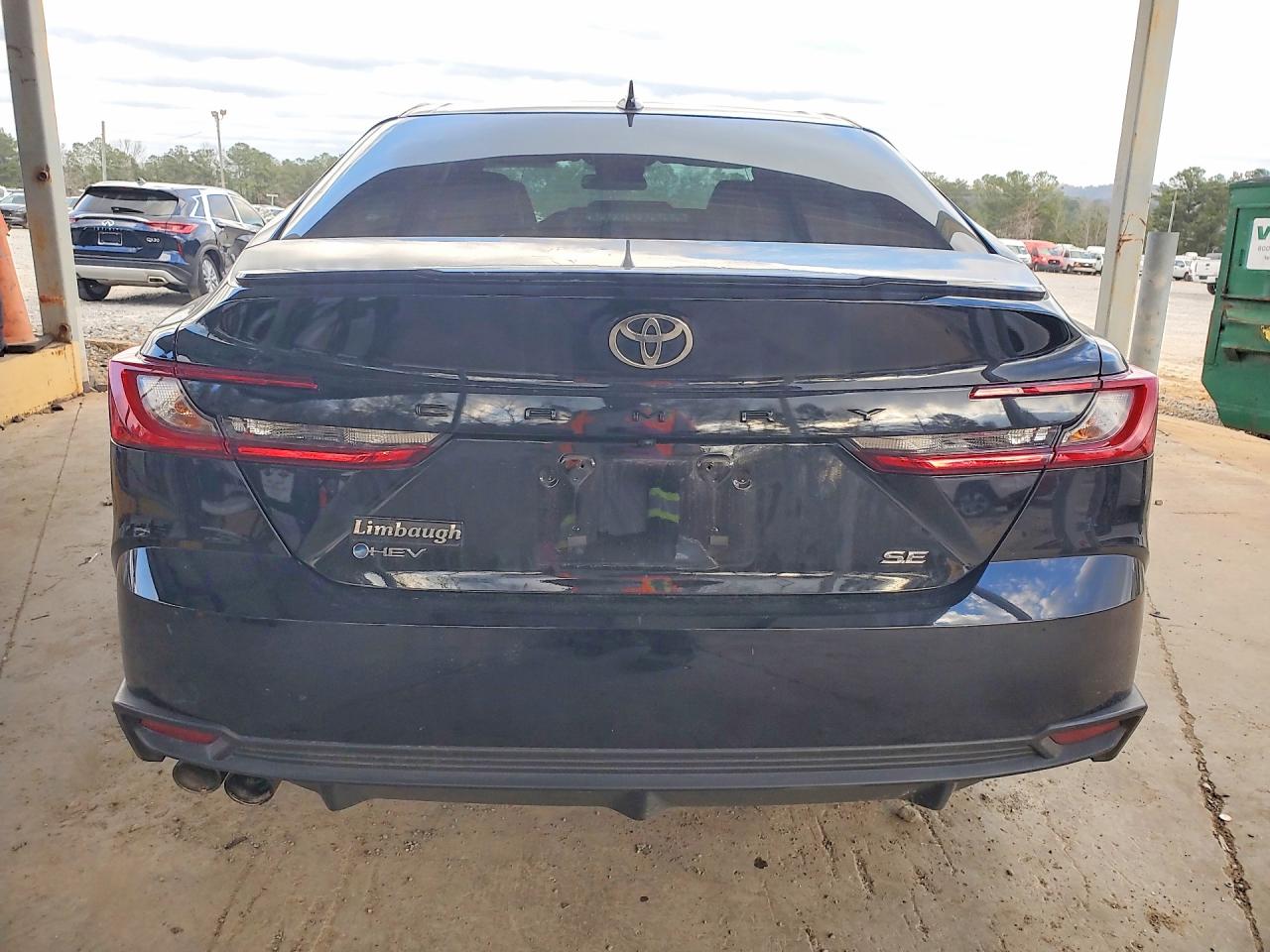 2025 TOYOTA CAMRY SE photo 11